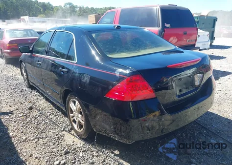 2007 Honda Accord 2.4 Ex z USA, uszkodzony, nr VIN 1HGCM56897A186512